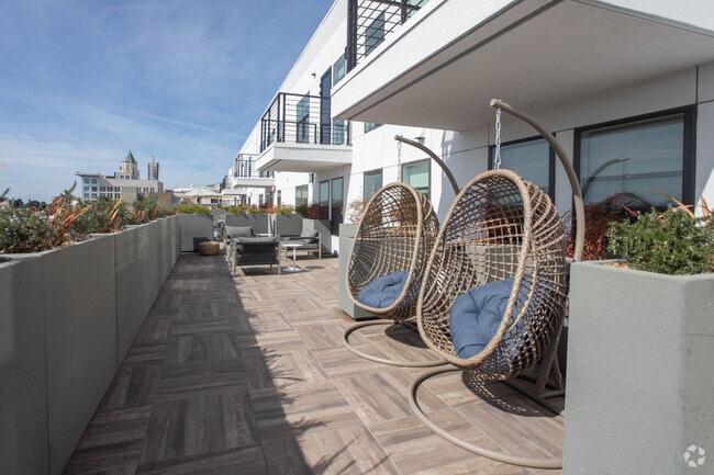 Rooftop Deck - Archer Hollywood