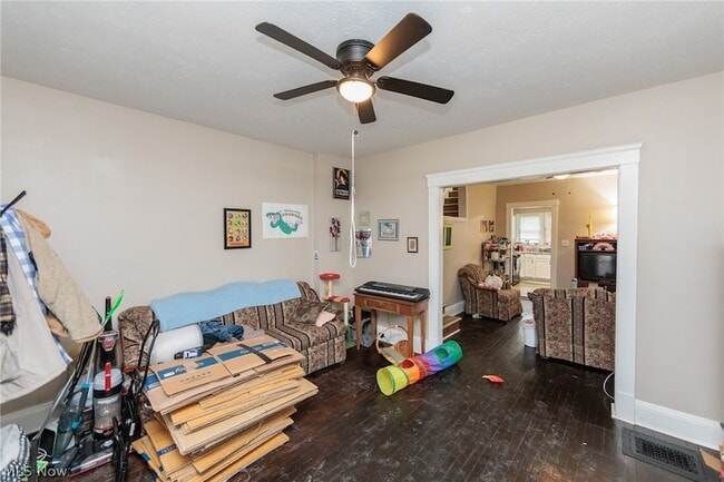 Photo - 1446 Hopkins Ave