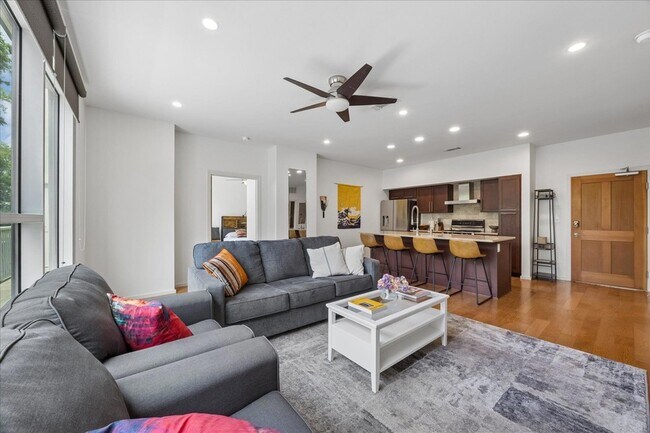 Photo - 1600 Barton Springs Rd Unit 5107