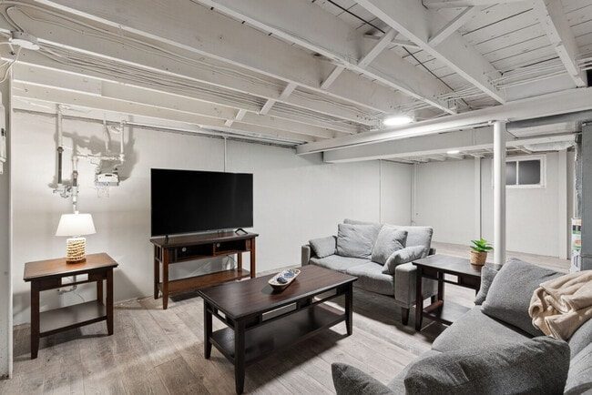 Building Photo - 502 Blanche Dr Unit SI ID1546582P