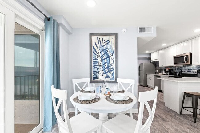 Photo - 8743 Thomas Dr Unit FL7-ID1354973P