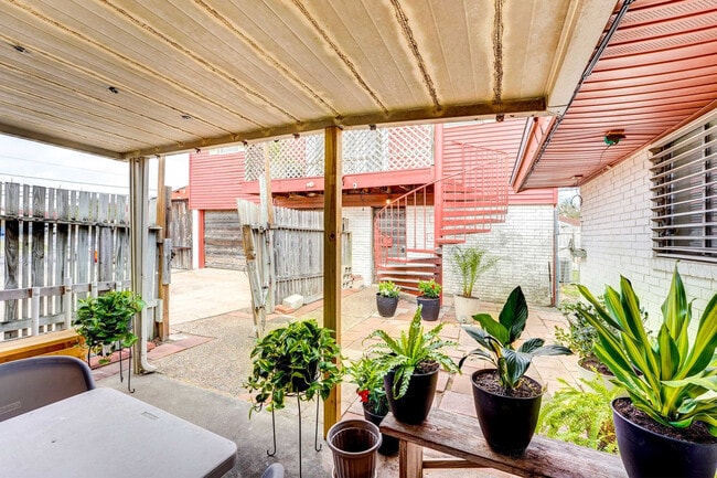 Photo - 3602 Waterloo Dr Unit SI FL2-ID1545954P