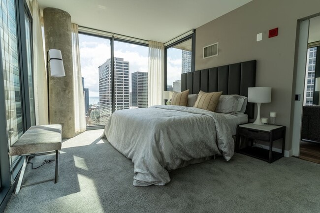 Photo - State and Grand