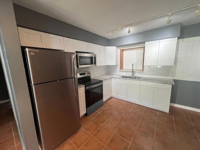 Photo - 300 83rd Ave N