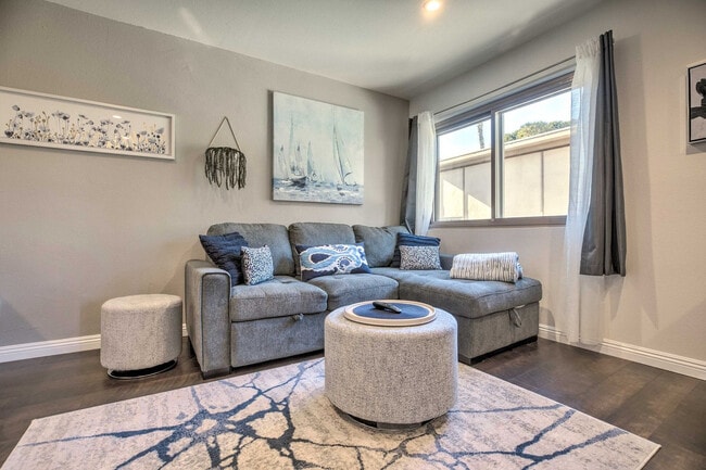 Building Photo - 2628 Worden St Unit SI FL1-ID1545797P