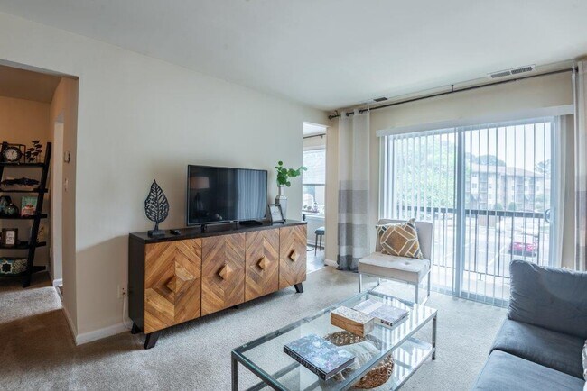 Photo - Chesapeake Glen Apartment Homes