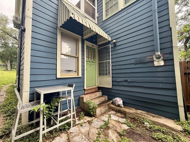 Photo - 3303 Duval St Unit B