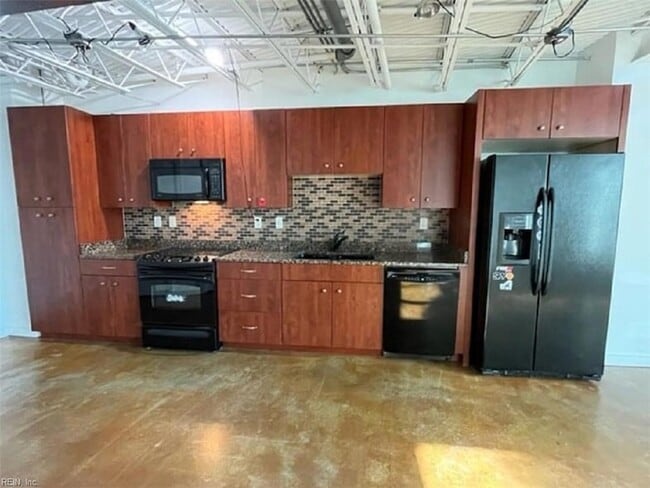Photo - 415 St Pauls Blvd Unit 103