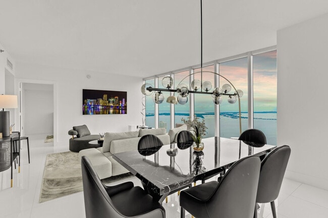 Photo - 631 Brickell Ave Unit ID1353248P