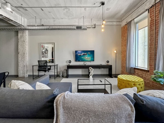 Photo - 500 S Ervay St Unit SI ID1055724P