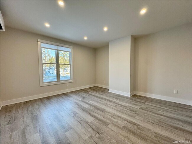 Photo - 32 NY-343 Unit 3