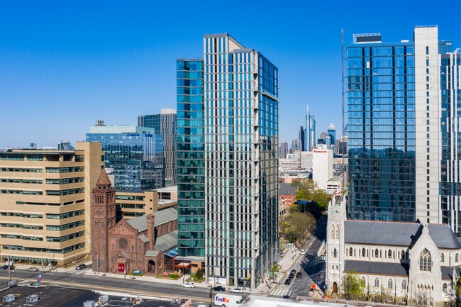 Photo - 3737 CHESTNUT