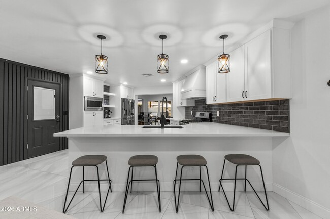 Photo - 3938 E Cheery Lynn Rd