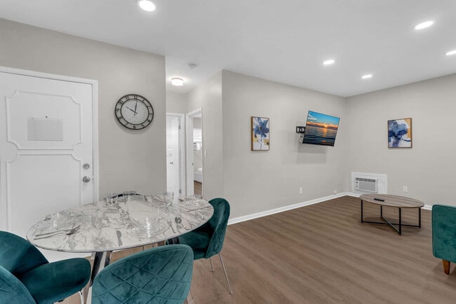 Building Photo - 10004 E Bay Harbor Dr Unit SI ID1527179P