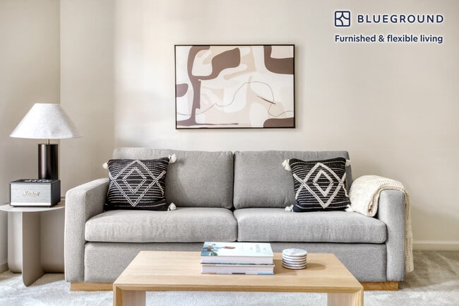 Photo - 305 10th Street South Unit FL2-ID561