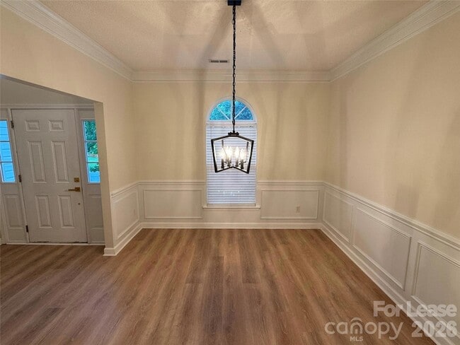 Photo - 1958 Wilrose Pl