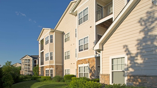 The Reserve at Fairfax Corner Apartments - The Reserve at Fairfax Corner