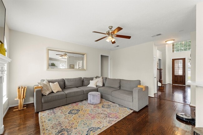 Photo - 44 Parkway Pl