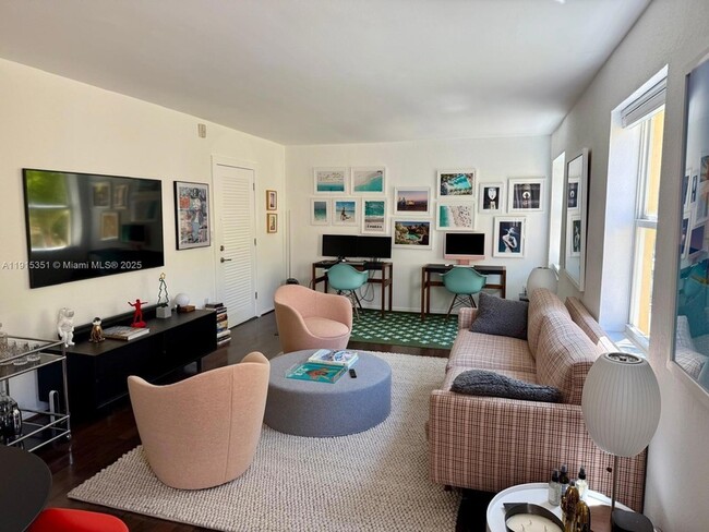 Photo - 1308 Drexel Ave Unit 308