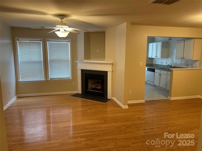 Photo - 6617 Vlosi Dr