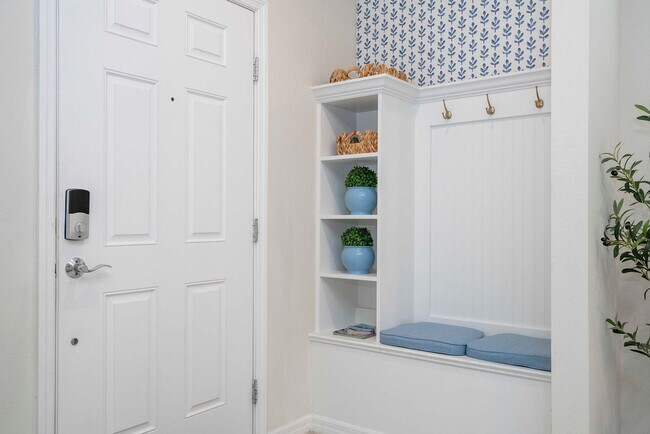 Photo - 3332 Lilac Wy Unit ID1280874P