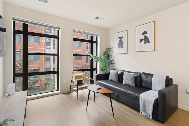 Building Photo - 305 10th Street South Unit FL3-ID1048678P