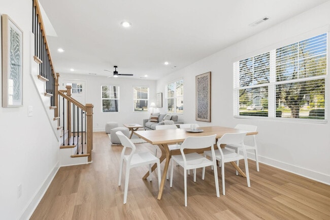 Photo - 1337 Van Buren Ave Unit ID1335209P