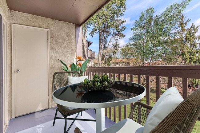 Photo - Spanish Hills Apartments