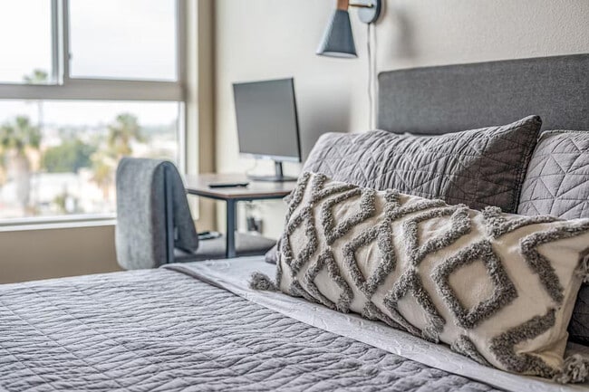 Photo - 4384 Iowa St Unit SI ID1472544P