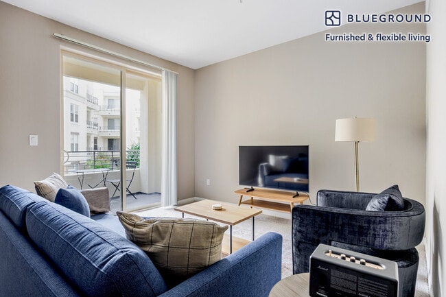 Building Photo - 25 S Oak Knoll Ave Unit FL3-ID1315