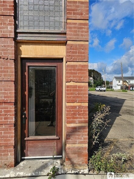 Photo - 321 N Union St
