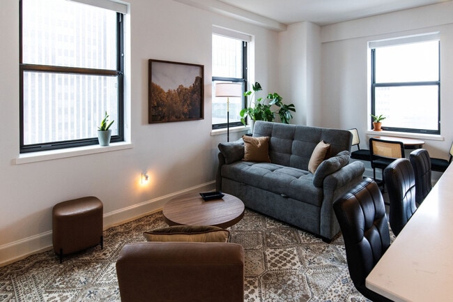 Building Photo - 758 N Broadway Unit SI ID1379067P