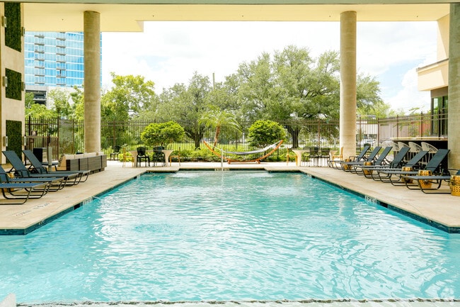 5755 Hermann Park - Park Views + Lounge Seating - 5755 Hermann Park