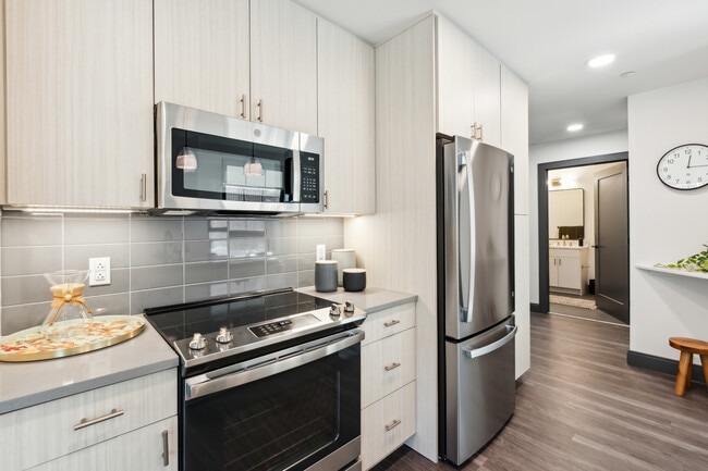 Photo - Broad + Noble