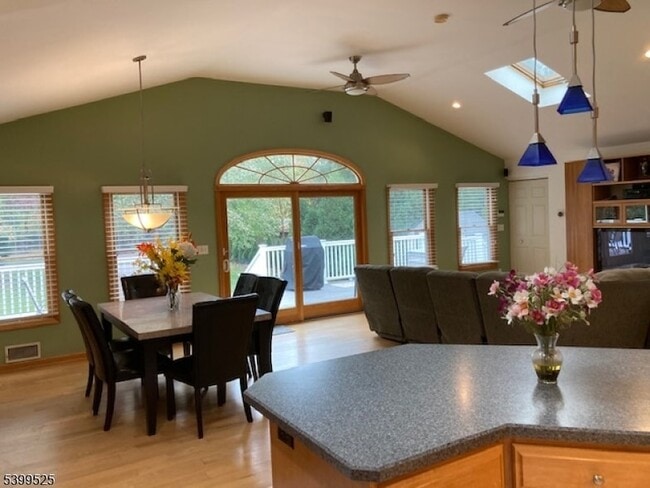 Photo - 598 Saddle River Rd Unit 1