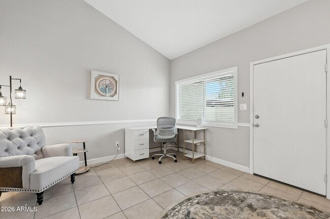 Photo - 8004 N 32nd Dr