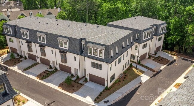 Building Photo - 5505 Closeburn Rd