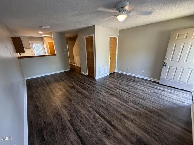 Photo - 2905 Faversham Pl