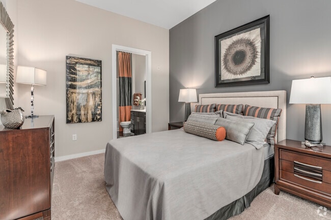 Somerset - Master Bedroom - 2BR, 2BA - 1,236SF - Whitehall Parc