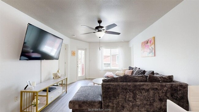 Photo - 515 Southwest Pkwy Unit 304