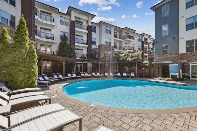 Photo - One Metrocenter