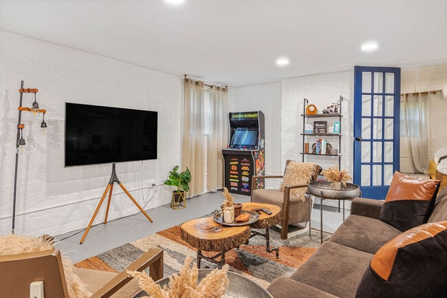 Photo - 2100 Cascade Rd Unit ID1237090P