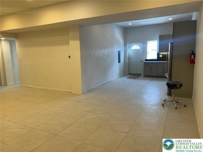 Photo - 134 S 3rd St Unit Apt B