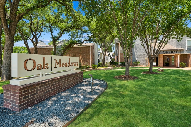 Photo - Oak Meadows