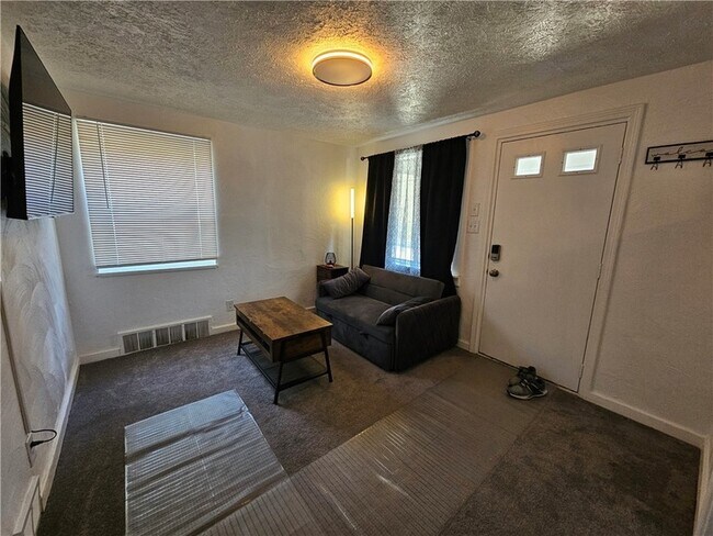 Photo - 4205 Stanton Ave