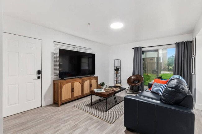 Photo - 2360 SW Archer Rd Unit ID1356332P