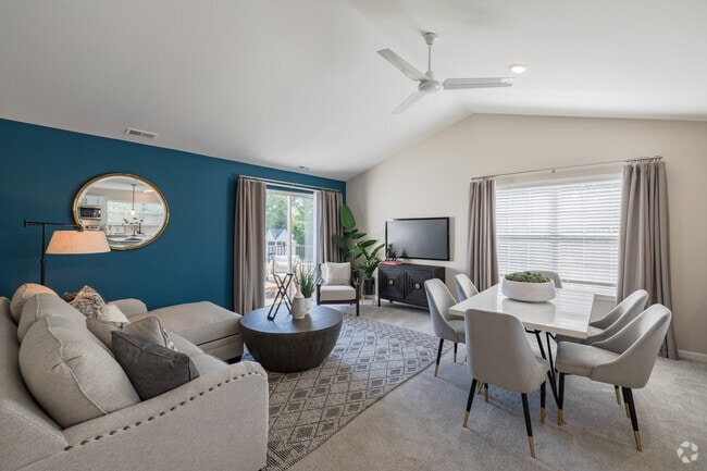 2BR, 2BA - 1,178SF - Carrington - Living Room - Briarcliff Village