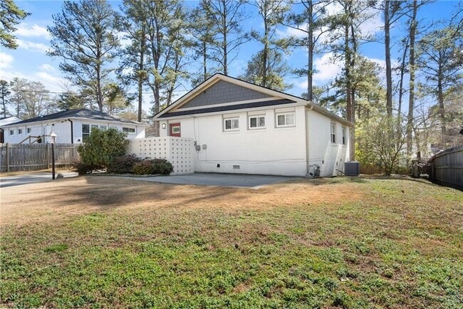 Photo - 2026 Harwinor Rd SE