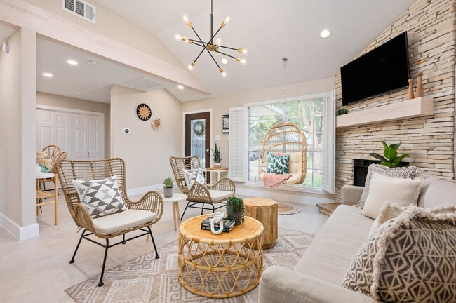 Building Photo - 2947 High Plains Dr Unit SI ID1607404P