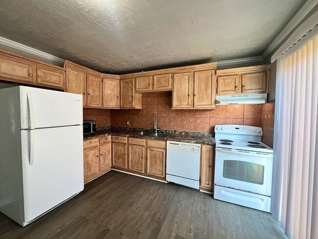 Photo - 2326 NW Lincoln Ave
